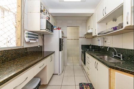 Apartamento à venda com 180m², 4 quartos e 2 vagas Apartamento à venda com 180m², 4 quartos e 2 vagasCozinha