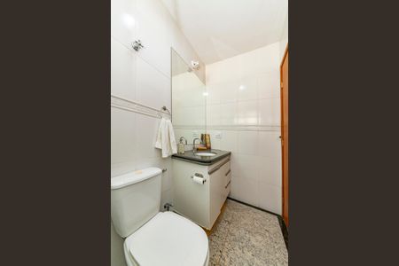 Apartamento à venda com 180m², 4 quartos e 2 vagas Apartamento à venda com 180m², 4 quartos e 2 vagasBanheiro Social 2