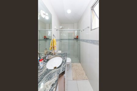 Apartamento à venda com 180m², 4 quartos e 2 vagas Apartamento à venda com 180m², 4 quartos e 2 vagasBanheiro da Suíte 2