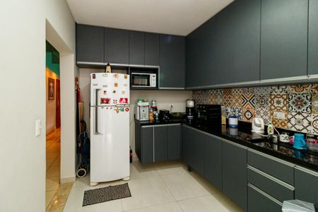 Casa à venda com 155m², 3 quartos e 2 vagasCozinha