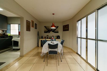 Casa à venda com 155m², 3 quartos e 2 vagasSala de Jantar