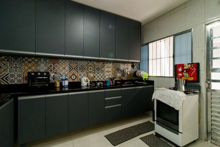 Casa à venda com 155m², 3 quartos e 2 vagasCozinha