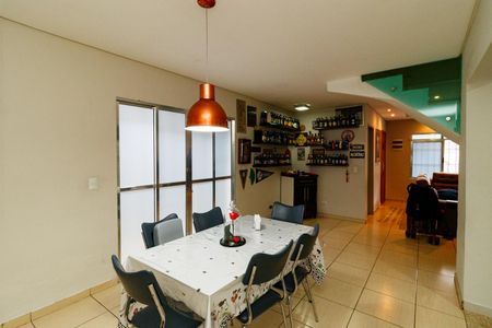Casa à venda com 155m², 3 quartos e 2 vagasSala de Jantar