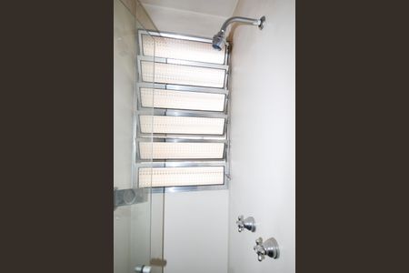 Apartamento à venda com 180m², 2 quartos e 1 vaga Apartamento à venda com 180m², 2 quartos e 1 vagaBanheiro