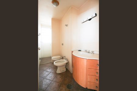 Apartamento à venda com 180m², 2 quartos e 1 vaga Apartamento à venda com 180m², 2 quartos e 1 vagaBanheiro