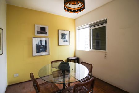 Apartamento à venda com 180m², 2 quartos e 1 vaga Apartamento à venda com 180m², 2 quartos e 1 vagaSala de Jantar