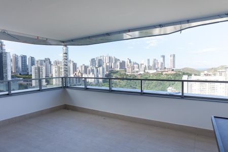Apartamento à venda com 188m², 4 quartos e 4 vagas Apartamento à venda com 188m², 4 quartos e 4 vagasVaranda da Sala