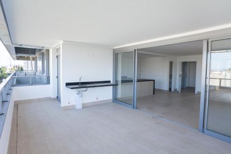Apartamento à venda com 188m², 4 quartos e 4 vagas Apartamento à venda com 188m², 4 quartos e 4 vagasVaranda da Sala