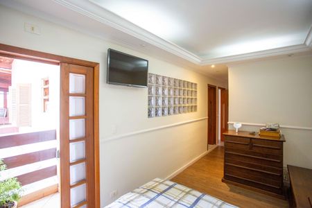 Casa à venda com 261m², 4 quartos e 2 vagasQuarto Suíte 2