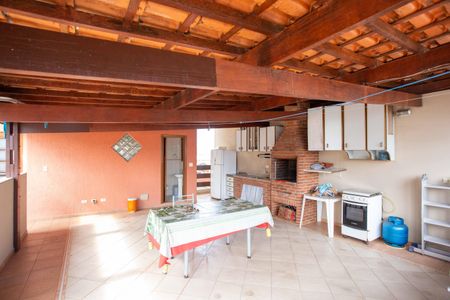 Casa à venda com 261m², 4 quartos e 2 vagasVaranda gourmet