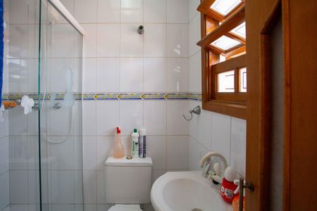 Casa à venda com 261m², 4 quartos e 2 vagasBanheiro da Suíte 1