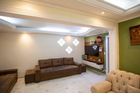 Casa à venda com 261m², 4 quartos e 2 vagasSala de TV