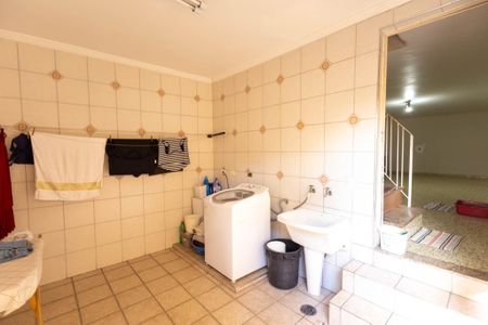 Casa à venda com 396m², 3 quartos e 2 vagas Casa à venda com 396m², 3 quartos e 2 vagasÁrea de Serviço