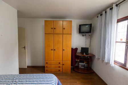 Casa à venda com 396m², 3 quartos e 2 vagas Casa à venda com 396m², 3 quartos e 2 vagasQuarto 3