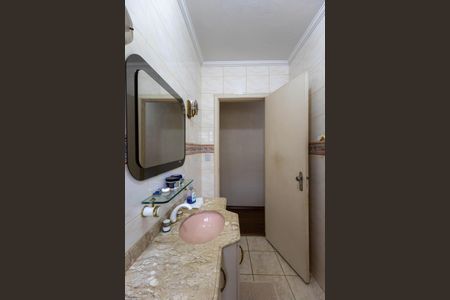 Casa à venda com 396m², 3 quartos e 2 vagas Casa à venda com 396m², 3 quartos e 2 vagasBanheiro Social