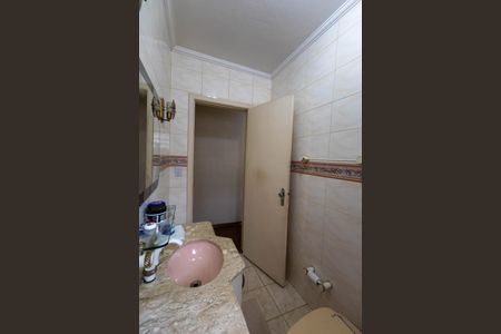 Casa à venda com 396m², 3 quartos e 2 vagas Casa à venda com 396m², 3 quartos e 2 vagasBanheiro Social