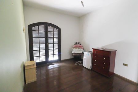 Casa à venda com 450m², 4 quartos e 4 vagas Casa à venda com 450m², 4 quartos e 4 vagasSuíte 4