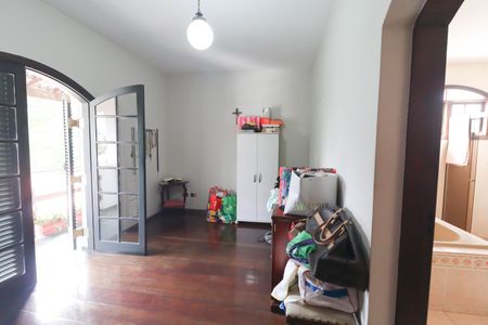 Casa à venda com 450m², 4 quartos e 4 vagas Casa à venda com 450m², 4 quartos e 4 vagasSuíte 3