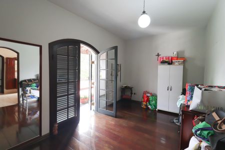 Casa à venda com 450m², 4 quartos e 4 vagas Casa à venda com 450m², 4 quartos e 4 vagasSuíte 3