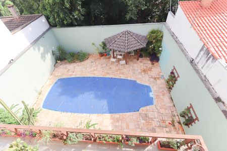 Casa à venda com 450m², 4 quartos e 4 vagas Casa à venda com 450m², 4 quartos e 4 vagasVaranda da Suíte 4