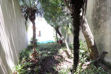 Casa à venda com 197m², 3 quartos e 4 vagasQuintal Ajardinado