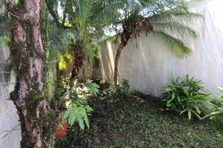 Casa à venda com 197m², 3 quartos e 4 vagasQuintal Ajardinado