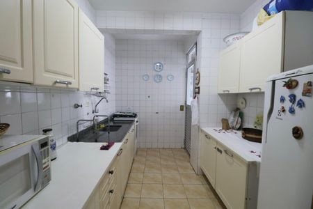 Apartamento para alugar com 103m², 3 quartos e 2 vagasCozinha