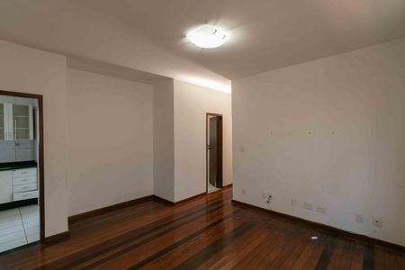 Apartamento à venda com 94m², 3 quartos e 1 vaga Apartamento à venda com 94m², 3 quartos e 1 vagaSala