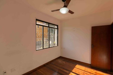 Apartamento à venda com 94m², 3 quartos e 1 vaga Apartamento à venda com 94m², 3 quartos e 1 vagaSuíte