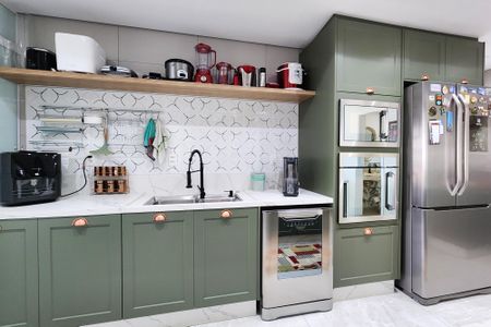 Apartamento à venda com 127m², 3 quartos e 2 vagas Apartamento à venda com 127m², 3 quartos e 2 vagasCozinha