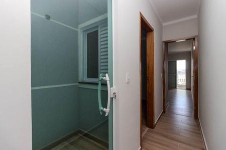 Casa à venda com 120m², 3 quartos e 2 vagas Casa à venda com 120m², 3 quartos e 2 vagasCorredor