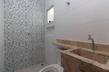 Casa à venda com 120m², 3 quartos e 2 vagas Casa à venda com 120m², 3 quartos e 2 vagasBanheiro Social