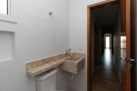 Casa à venda com 120m², 3 quartos e 2 vagas Casa à venda com 120m², 3 quartos e 2 vagasBanheiro Social