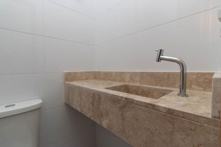 Casa à venda com 120m², 3 quartos e 2 vagas Casa à venda com 120m², 3 quartos e 2 vagasLavabo