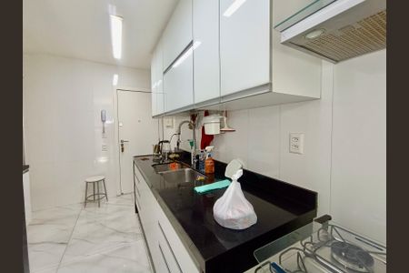 Apartamento à venda com 110m², 3 quartos e 1 vaga Apartamento à venda com 110m², 3 quartos e 1 vagaCozinha