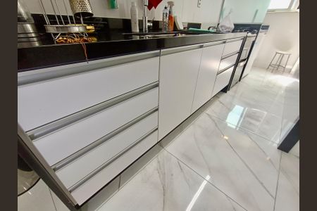 Apartamento à venda com 110m², 3 quartos e 1 vaga Apartamento à venda com 110m², 3 quartos e 1 vagaCozinha