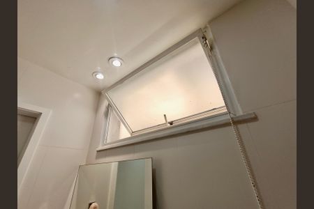 Apartamento à venda com 110m², 3 quartos e 1 vaga Apartamento à venda com 110m², 3 quartos e 1 vagaBanheiro Suíte 1
