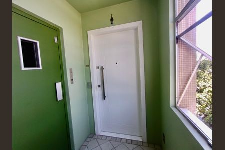 Apartamento à venda com 110m², 3 quartos e 1 vaga Apartamento à venda com 110m², 3 quartos e 1 vagaHall externo