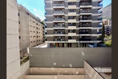 Apartamento à venda com 110m², 3 quartos e 1 vaga Apartamento à venda com 110m², 3 quartos e 1 vagaÁrea serviço vista