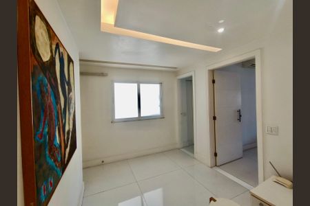 Apartamento à venda com 110m², 3 quartos e 1 vaga Apartamento à venda com 110m², 3 quartos e 1 vagaSaleta