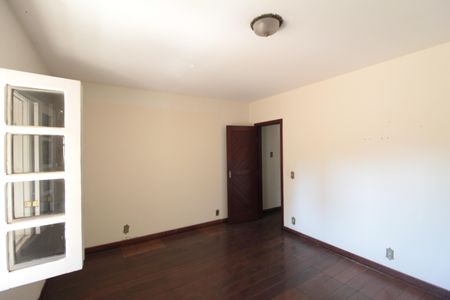 Casa à venda com 760m², 4 quartos e 10 vagasQuarto 2