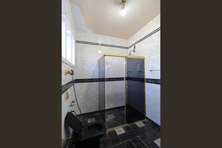 Casa à venda com 760m², 4 quartos e 10 vagasBanheiro da Suite 2