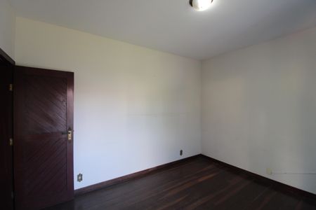 Casa à venda com 760m², 4 quartos e 10 vagasSuite 2