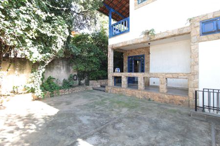 Casa à venda com 760m², 4 quartos e 10 vagasQuintal