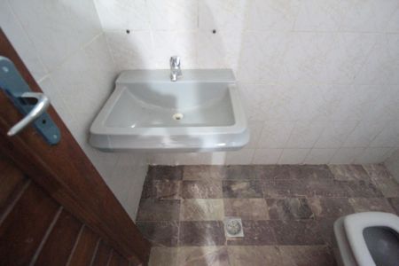 Casa à venda com 760m², 4 quartos e 10 vagasBanheiro de Serviço