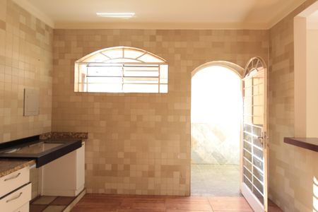 Casa à venda com 760m², 4 quartos e 10 vagasCozinha