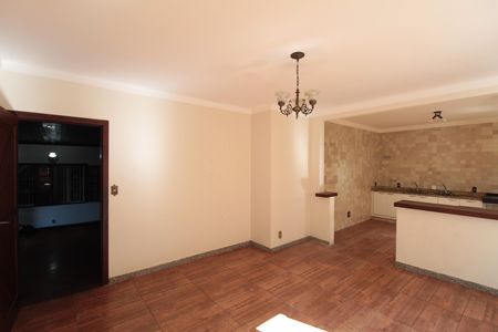 Casa à venda com 760m², 4 quartos e 10 vagasCopa