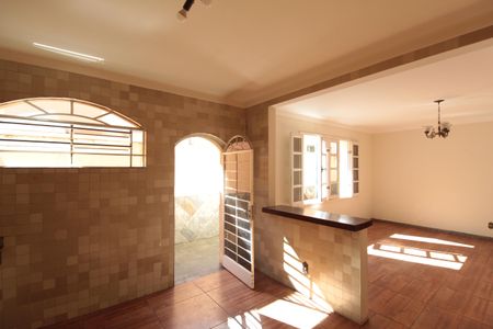 Casa à venda com 760m², 4 quartos e 10 vagasCozinha