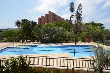 Apartamento à venda com 38m², 1 quarto e 1 vagaÁrea comum - Piscina