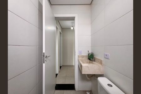 Apartamento para alugar com 47m², 2 quartos e 1 vaga Apartamento para alugar com 47m², 2 quartos e 1 vagaBanheiro